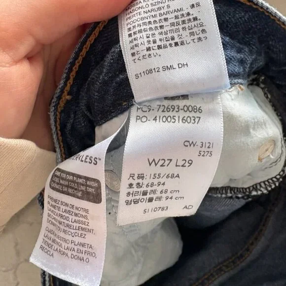 Levi's Loose Kick Flare High Rise Raw Hem Denim Jean Size 27 - Picture 5 of 6